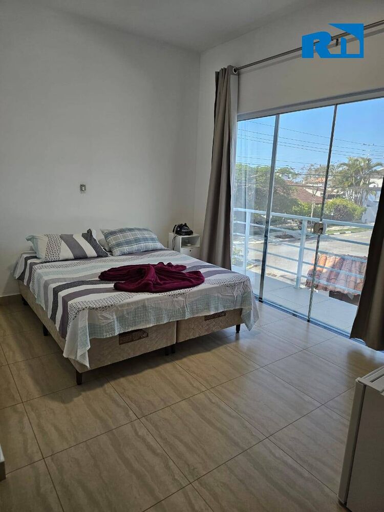 Casa, 4 quartos, 300 m² - Foto 3