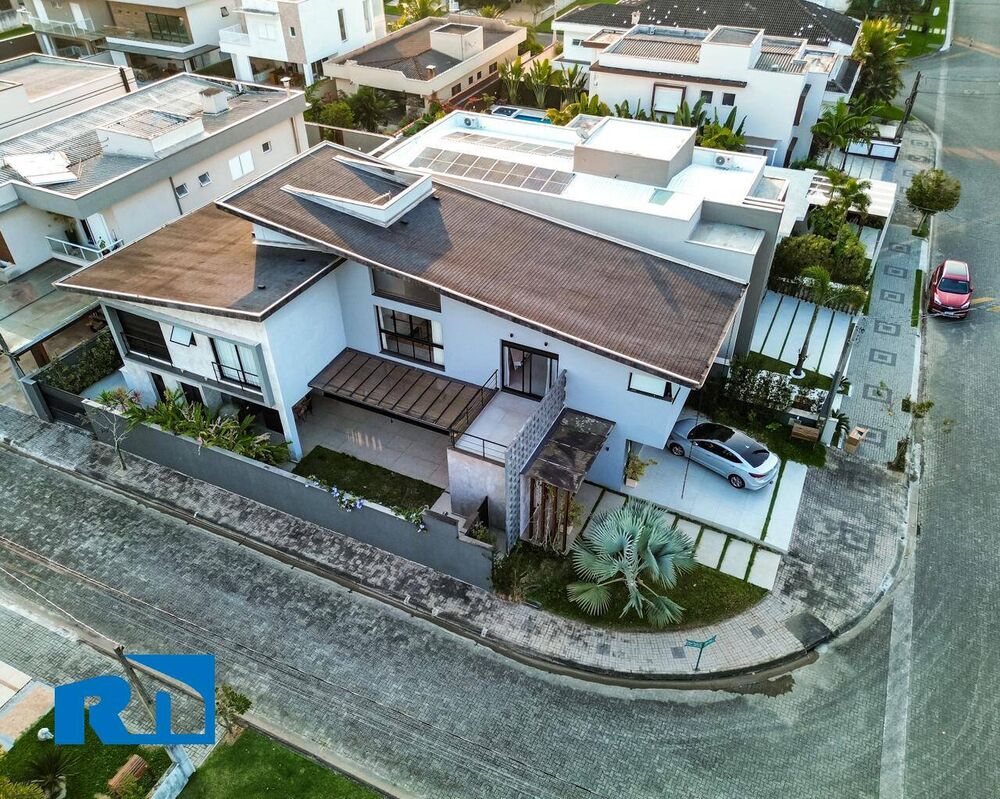 Casa, 6 quartos, 403 m² - Foto 9