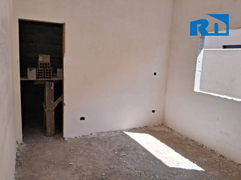 Casa à venda com 2 quartos, 125m² - Foto 2