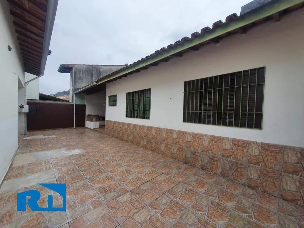 Casa à venda com 4 quartos, 130m² - Foto 4