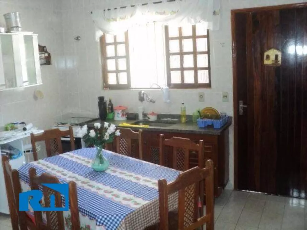 Casa à venda com 4 quartos, 130m² - Foto 3