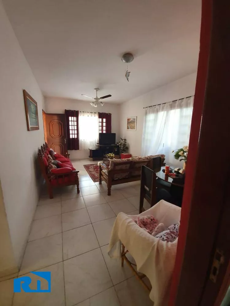 Casa à venda com 4 quartos, 130m² - Foto 11