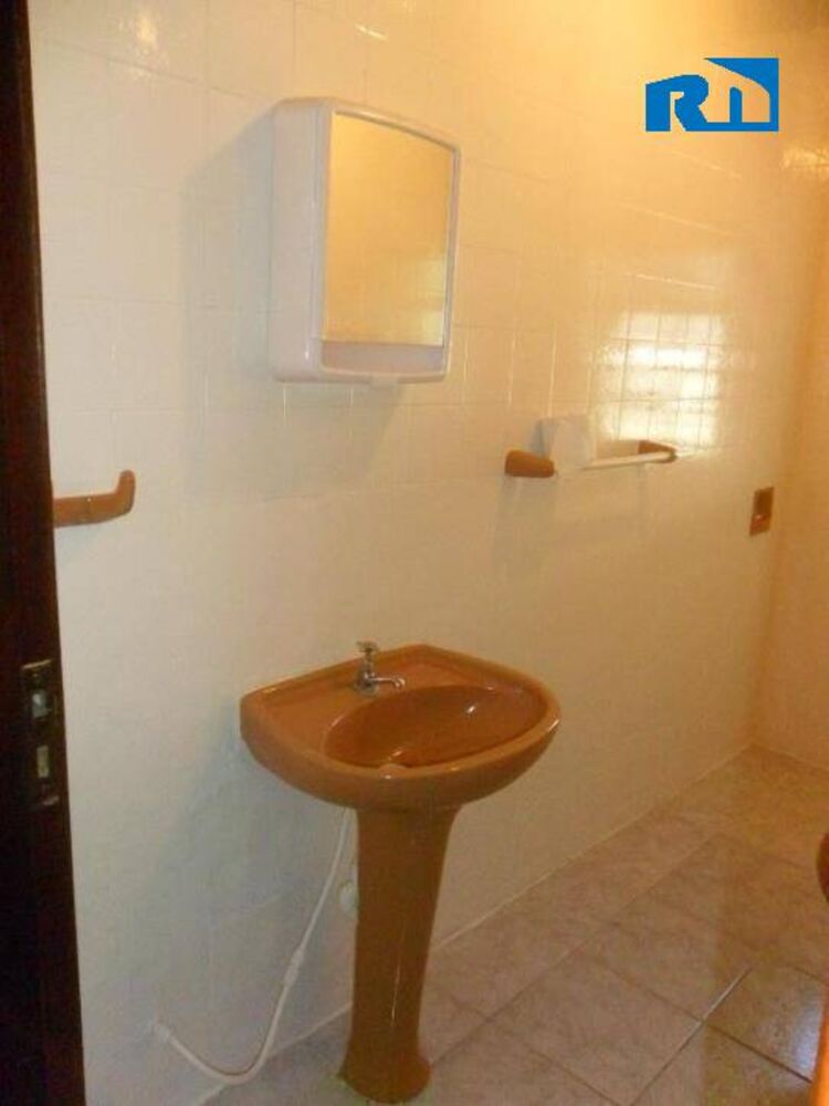 Casa à venda com 2 quartos, 94m² - Foto 4