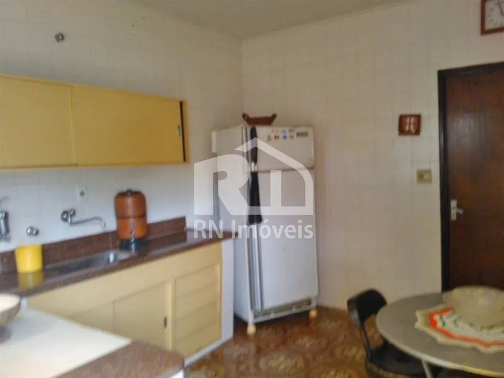 Casa, 5 quartos, 260 m² - Foto 4