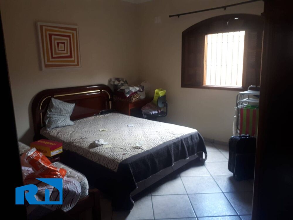 Casa, 3 quartos, 200 m² - Foto 1
