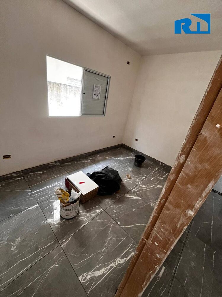 Casa à venda com 2 quartos, 70m² - Foto 3