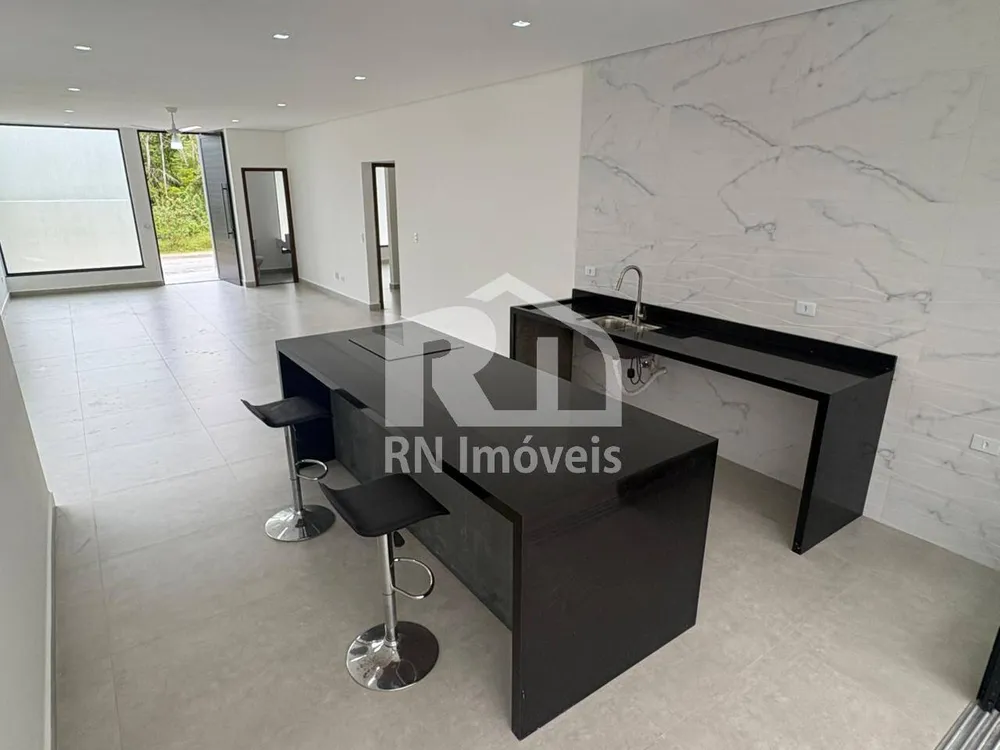 Casa, 3 quartos, 225 m² - Foto 10