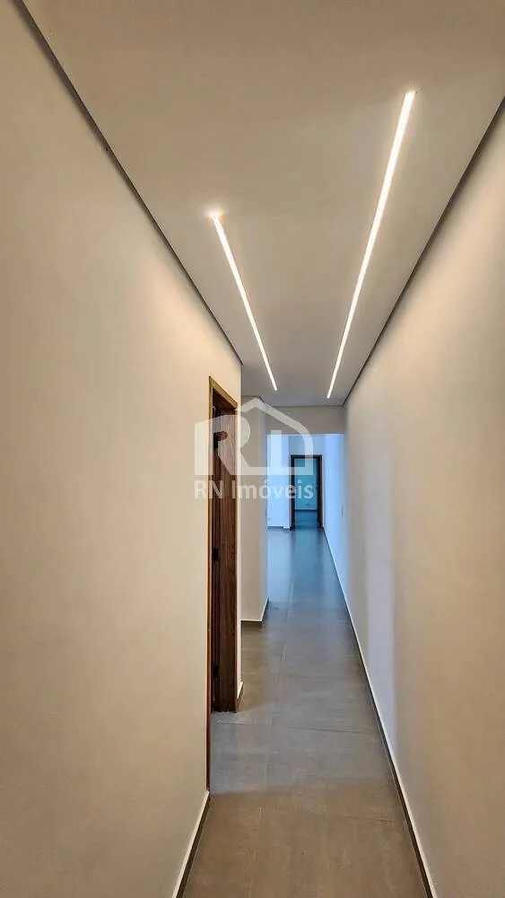 Casa, 3 quartos, 245 m² - Foto 8