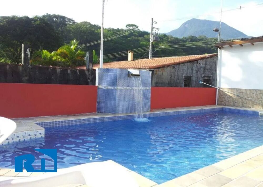 Casa à venda com 3 quartos, 300m² - Foto 4