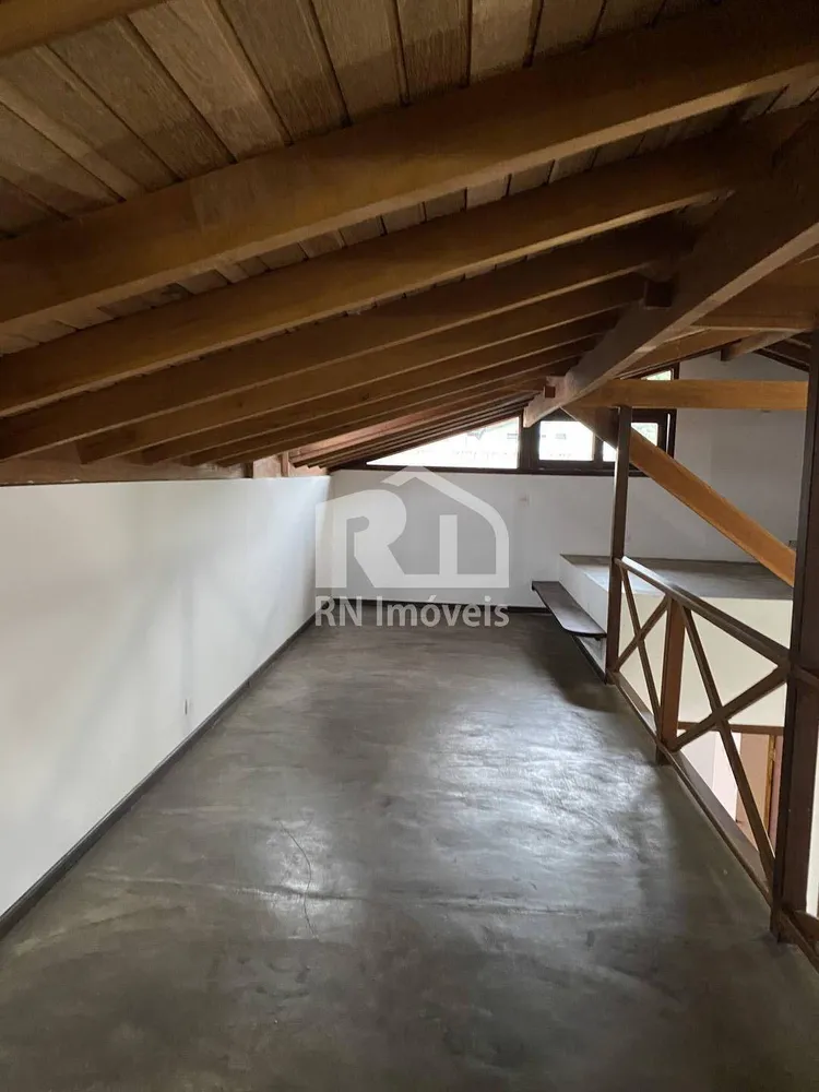 Casa, 4 quartos, 240 m² - Foto 11