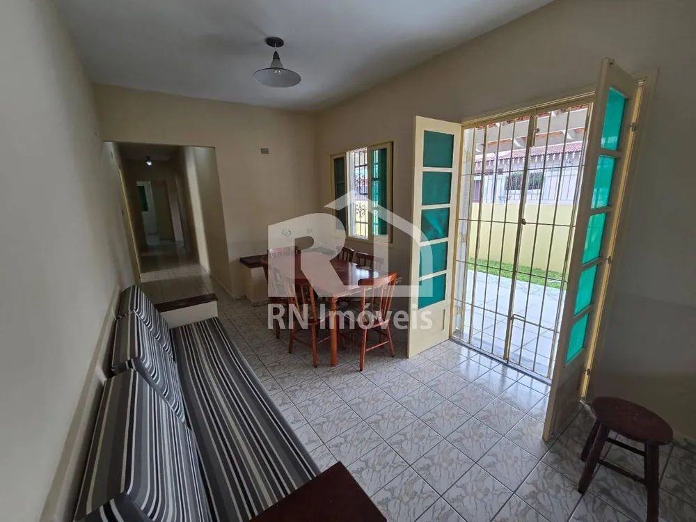 Casa, 6 quartos, 320 m² - Foto 2