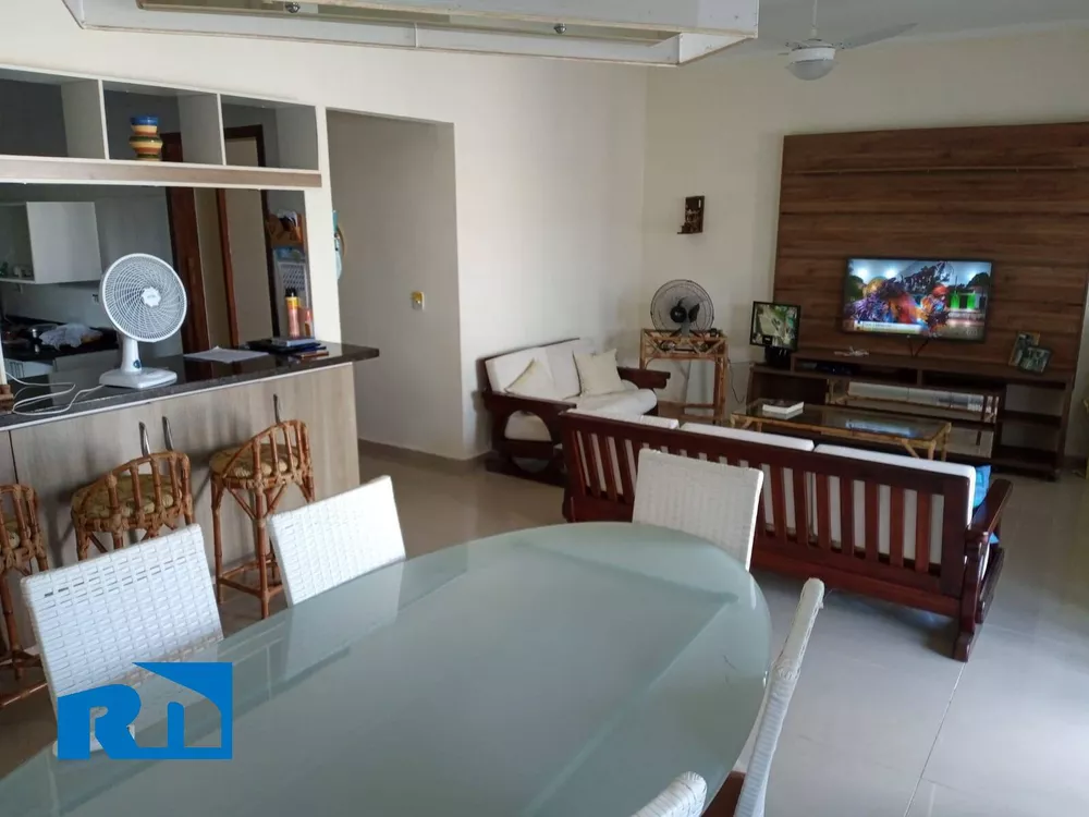 Casa à venda com 8 quartos, 180m² - Foto 4