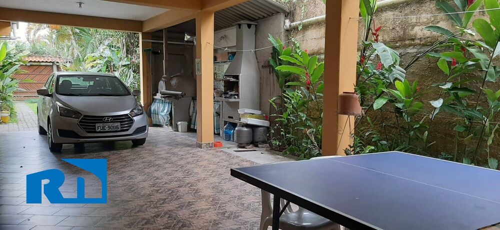 Casa à venda com 3 quartos, 274m² - Foto 2