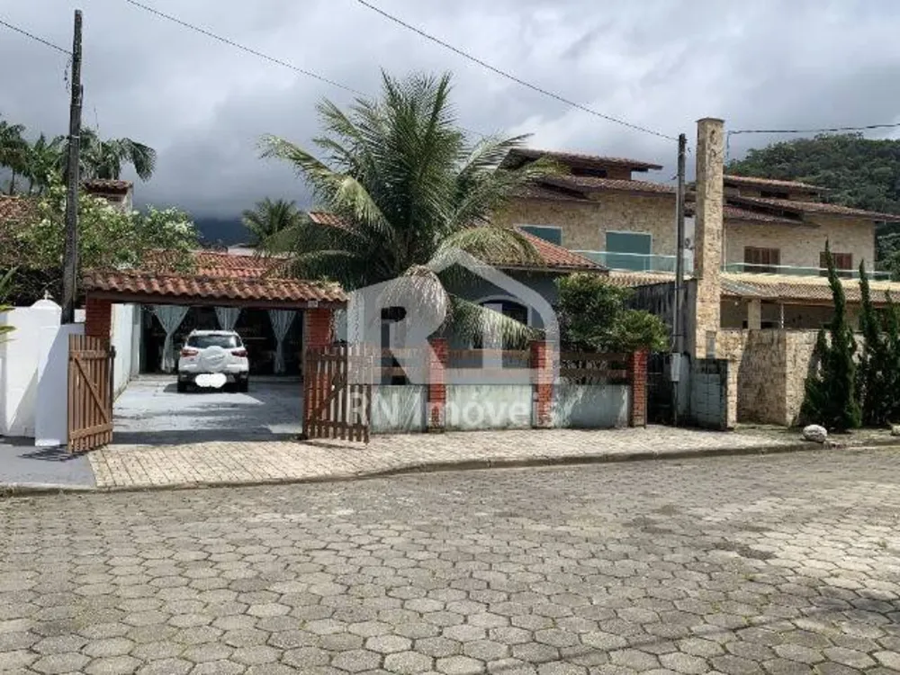 Casa, 3 quartos, 184 m² - Foto 1