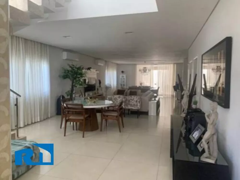 Casa à venda com 6 quartos, 360m² - Foto 3