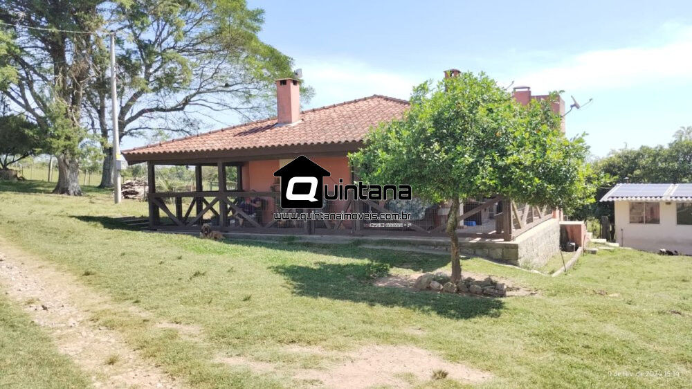 Fazenda à venda com 2 quartos, 180000m² - Foto 1