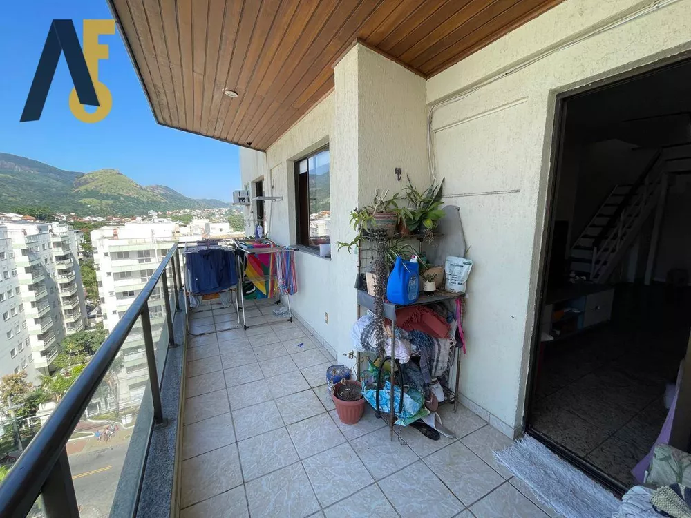 Cobertura à venda com 3 quartos, 220m² - Foto 2