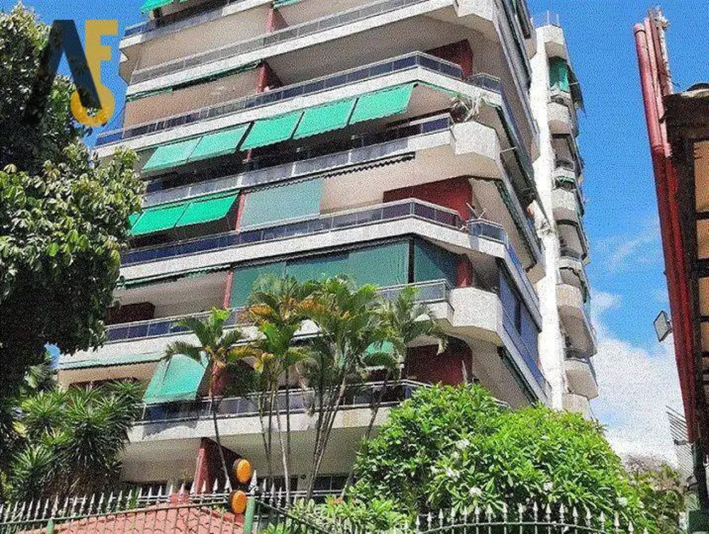 Apartamento à venda com 2 quartos, 105m² - Foto 1