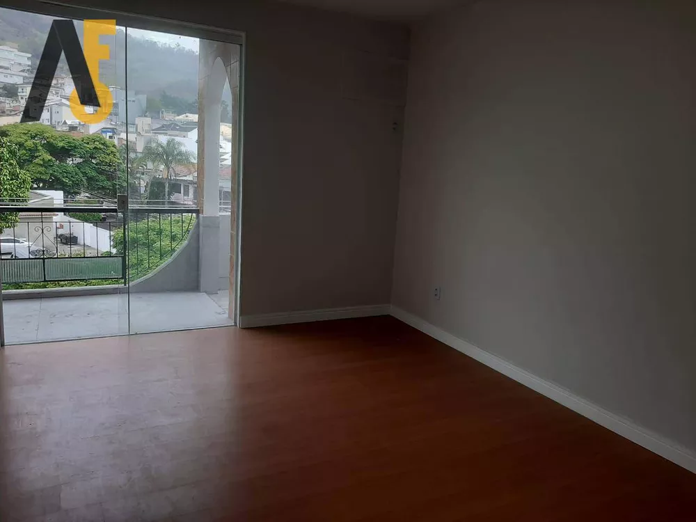 Apartamento à venda com 3 quartos, 150m² - Foto 3