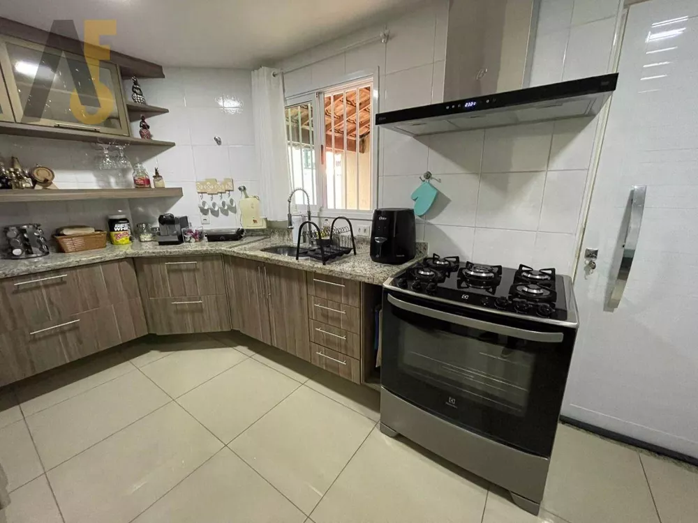 Casa, 3 quartos, 183 m² - Foto 3