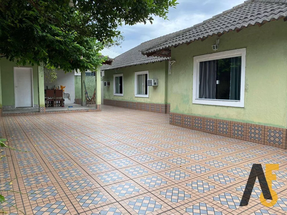 Casa de Condomínio à venda com 4 quartos, 130m² - Foto 3