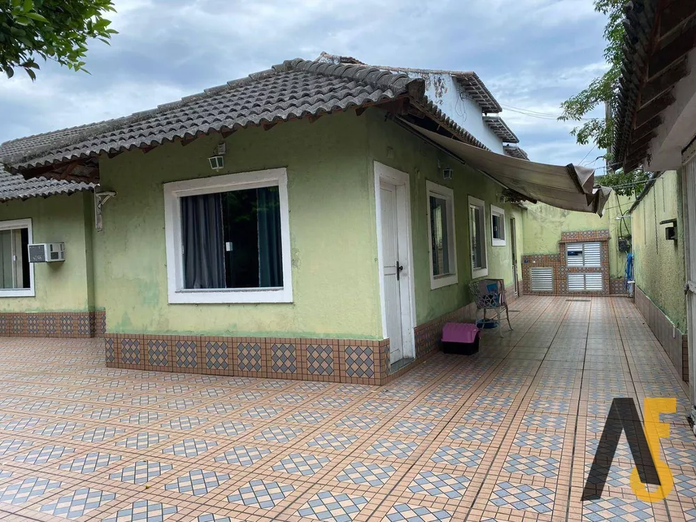 Casa de Condomínio à venda com 4 quartos, 130m² - Foto 4