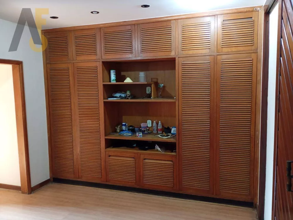 Casa, 7 quartos, 693 m² - Foto 1
