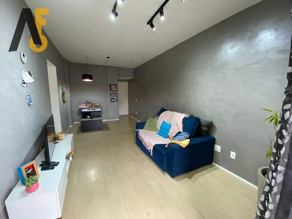 Apartamento à venda com 2 quartos, 87m² - Foto 4