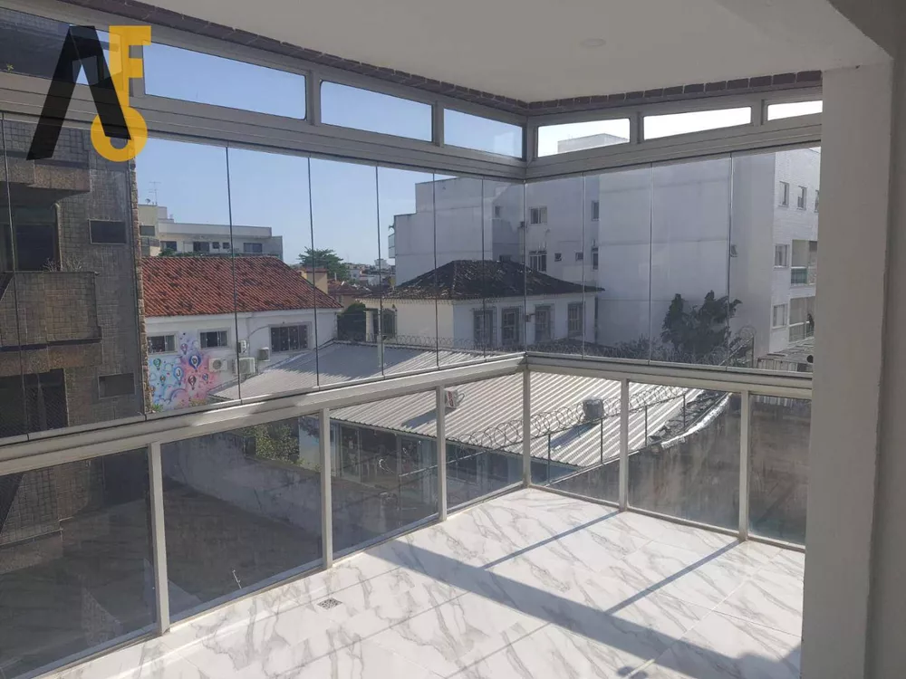 Cobertura à venda com 2 quartos, 140m² - Foto 2