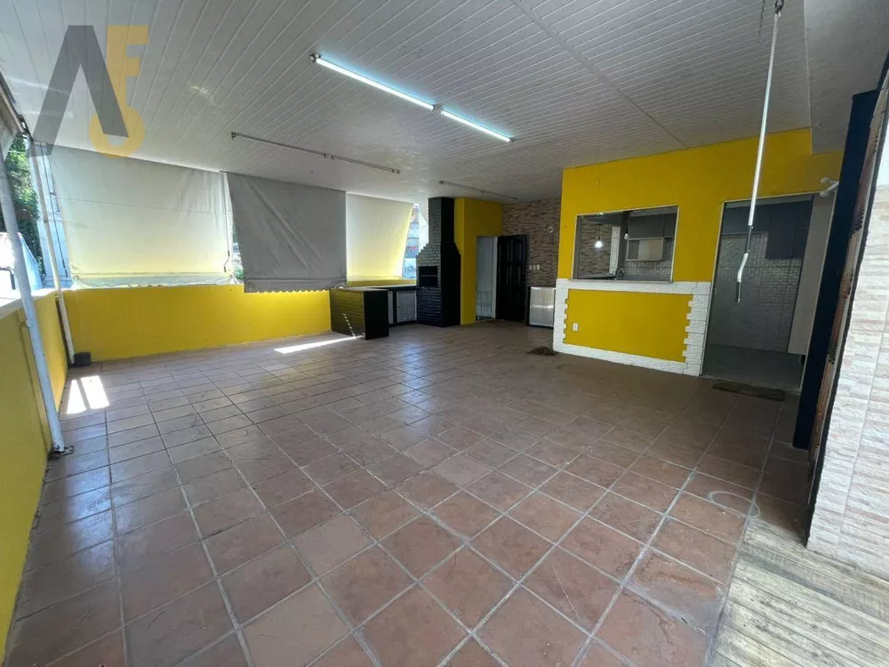 Casa, 3 quartos, 177 m² - Foto 1