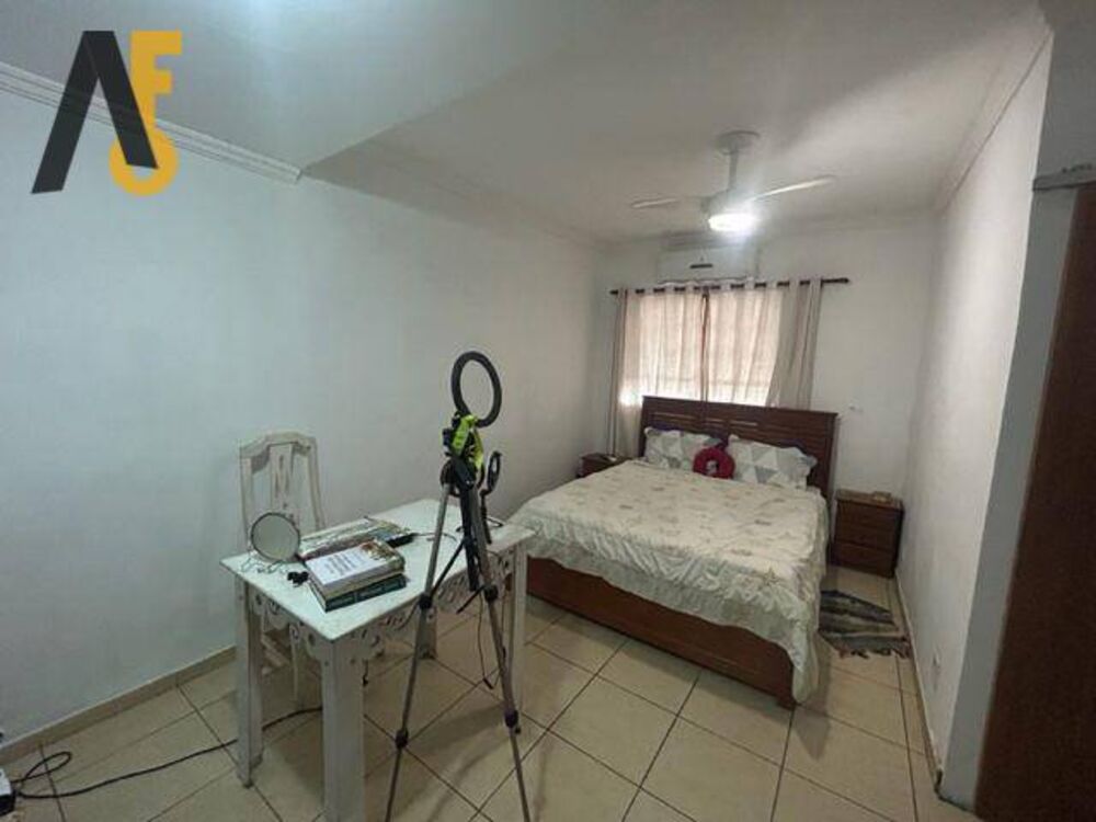 Casa, 4 quartos, 160 m² - Foto 1