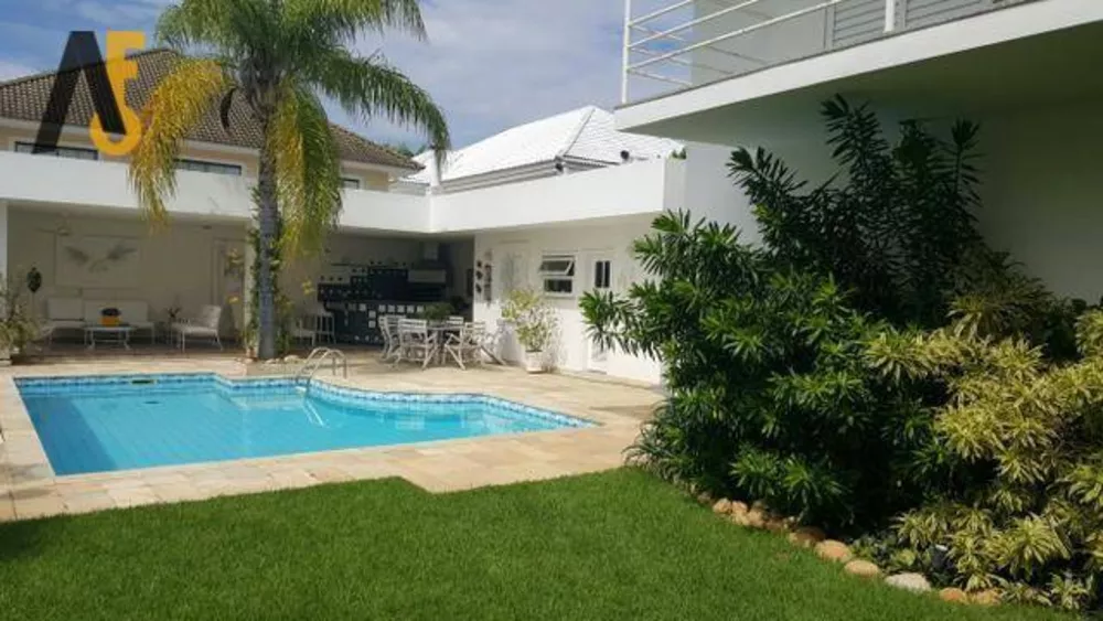 Casa de Condomínio à venda com 4 quartos, 600m² - Foto 1