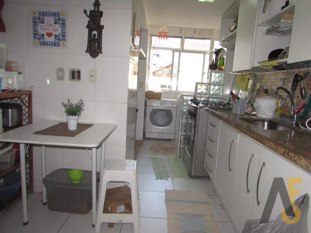 Apartamento à venda com 3 quartos, 88m² - Foto 1