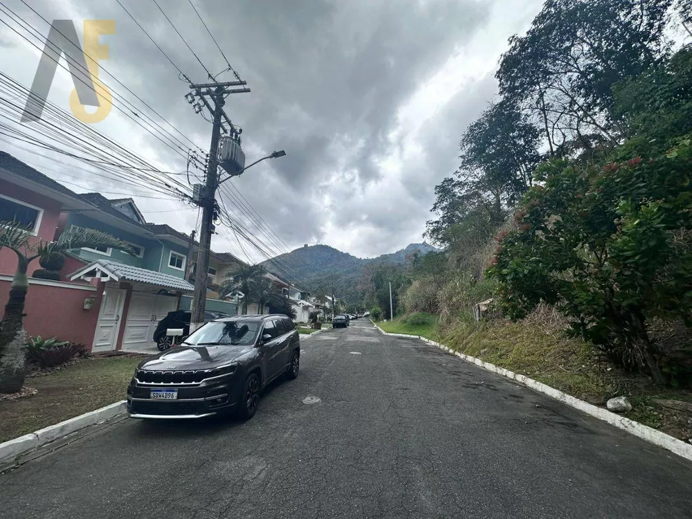 Loteamento e Condomínio, 2000 m² - Foto 4
