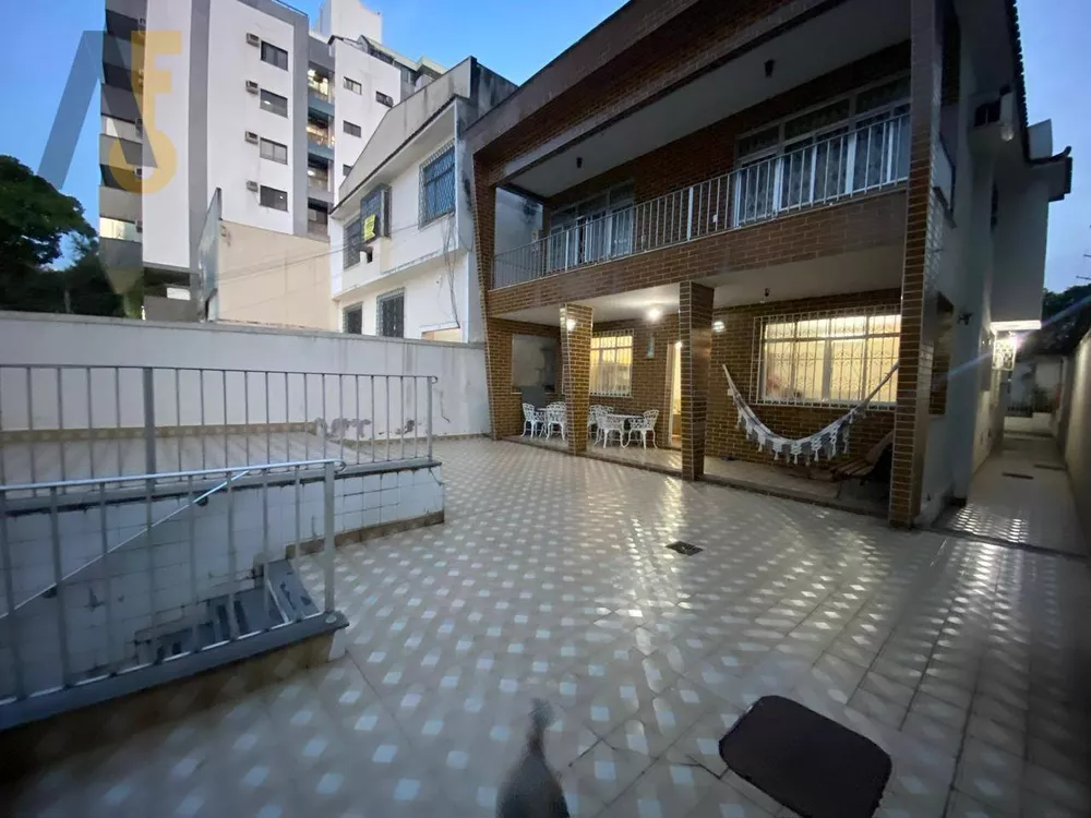 Casa, 6 quartos, 343 m² - Foto 2