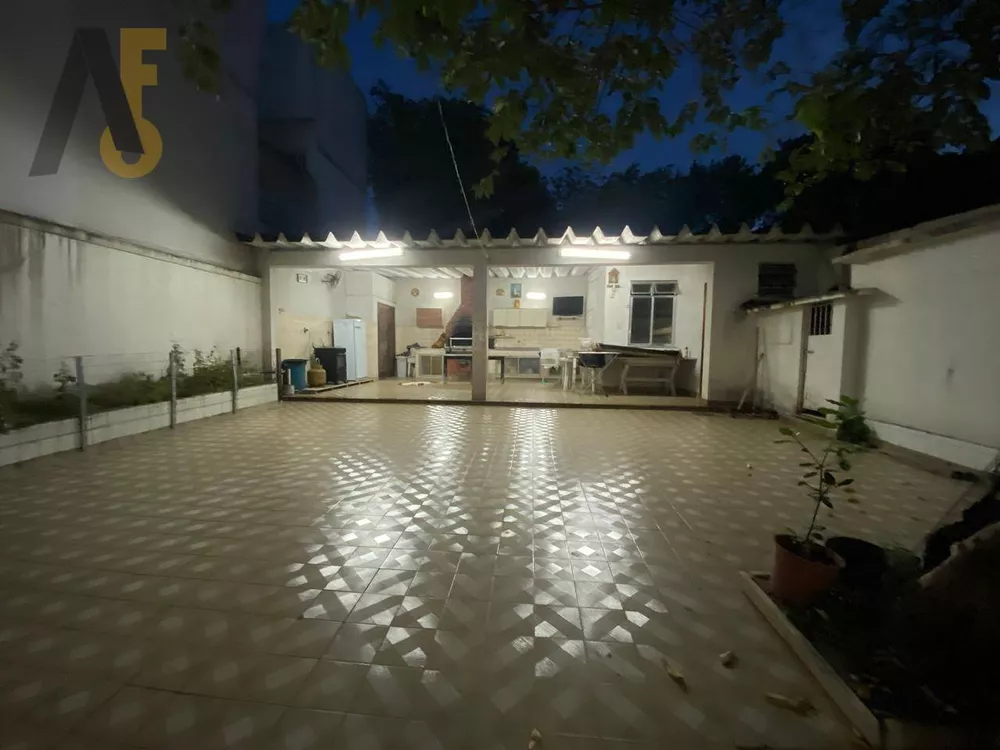 Casa, 6 quartos, 343 m² - Foto 4