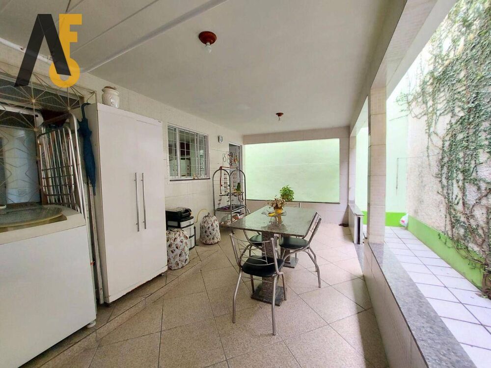Casa, 4 quartos, 211 m² - Foto 4