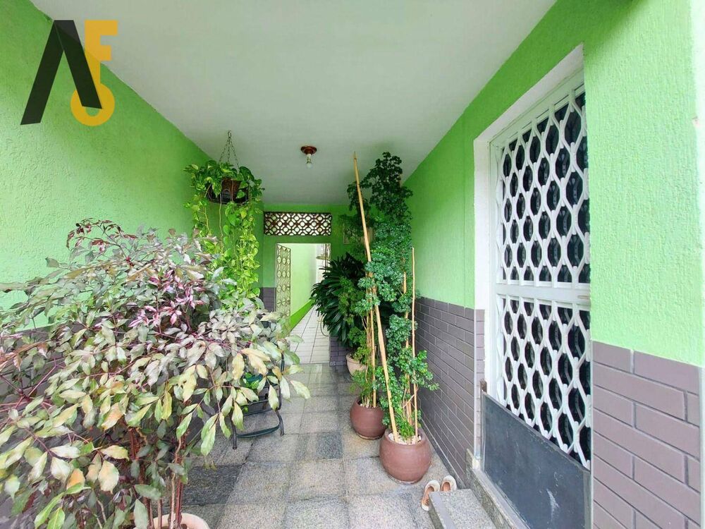 Casa, 4 quartos, 211 m² - Foto 2
