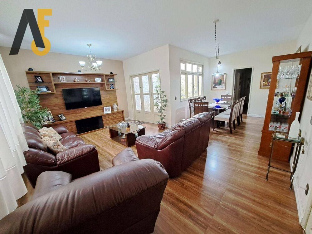 Casa, 5 quartos, 244 m² - Foto 9