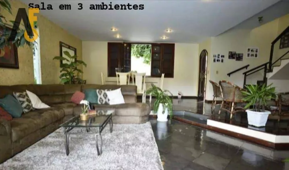 Casa de Condomínio à venda com 4 quartos, 313m² - Foto 2