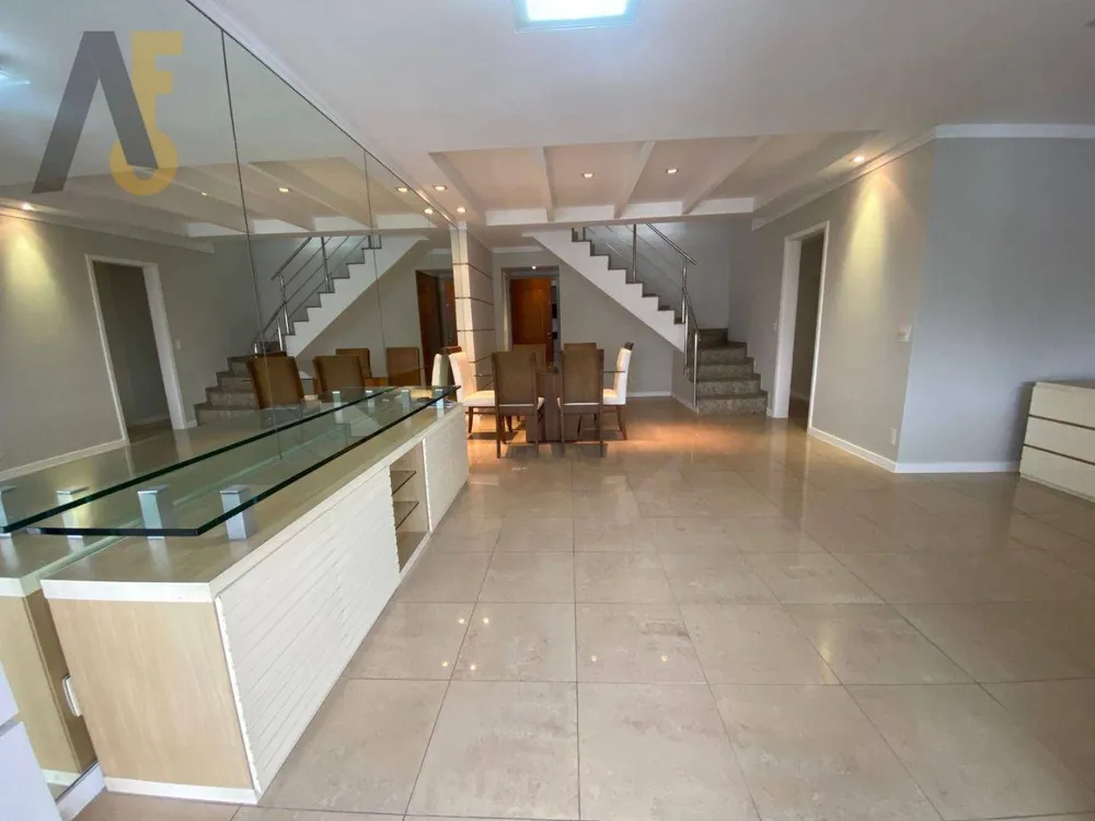Cobertura, 4 quartos, 233 m² - Foto 3