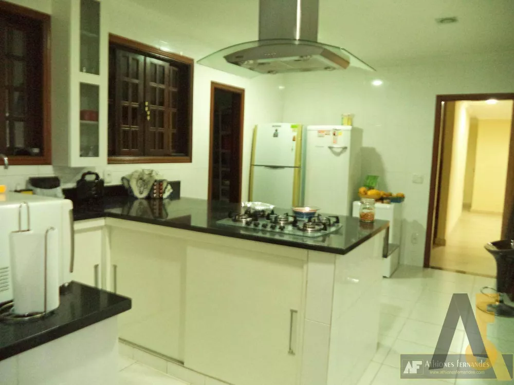 Casa, 4 quartos, 324 m² - Foto 9