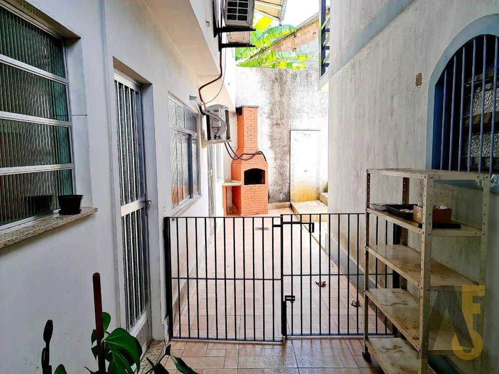 Casa, 3 quartos, 235 m² - Foto 16
