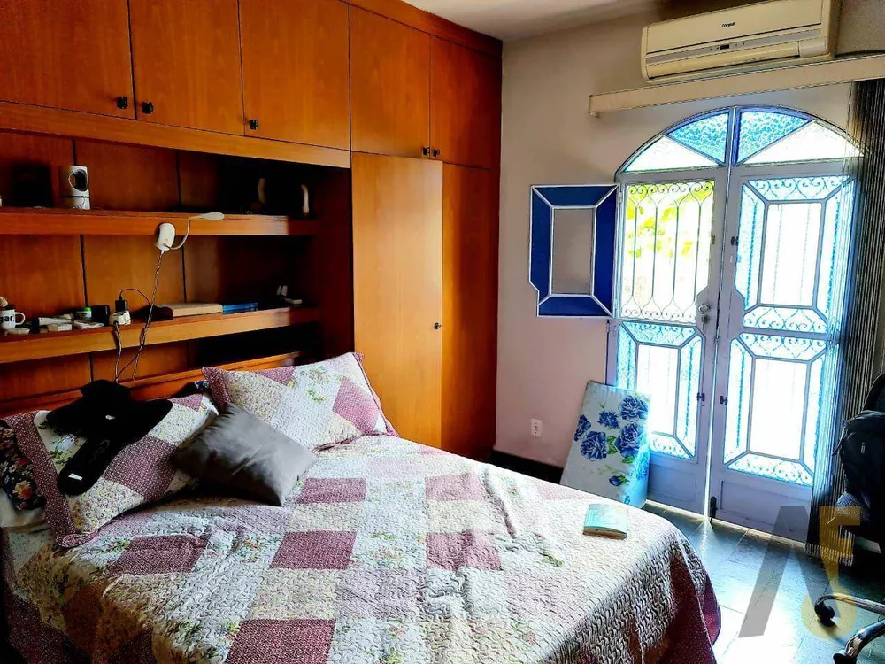 Casa, 3 quartos, 235 m² - Foto 1