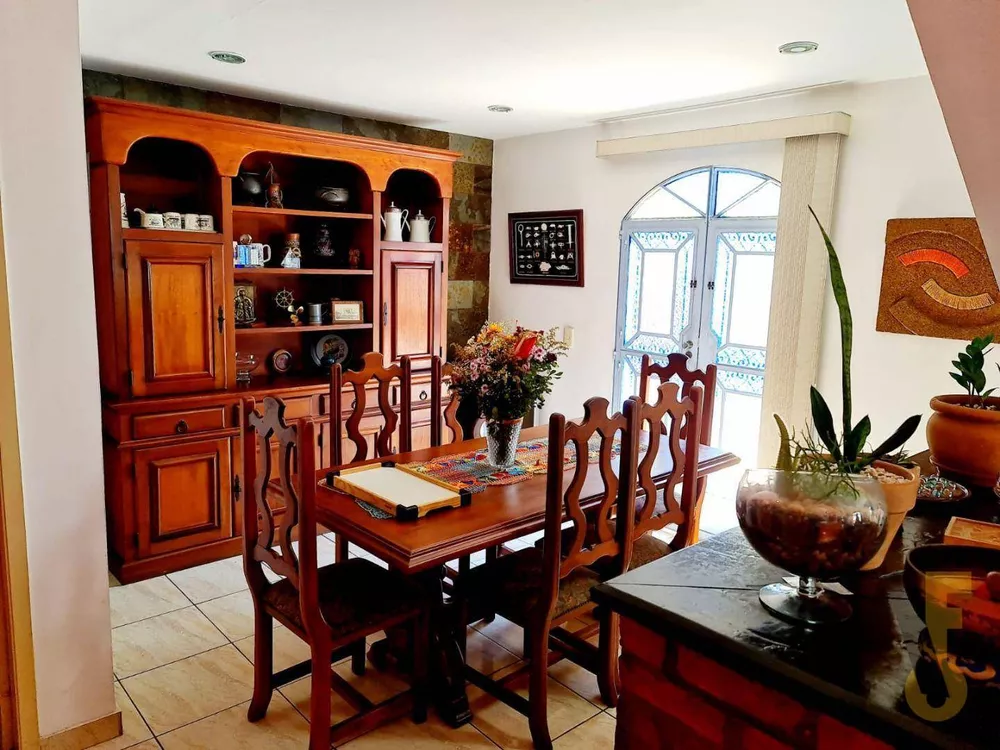 Casa, 3 quartos, 235 m² - Foto 3