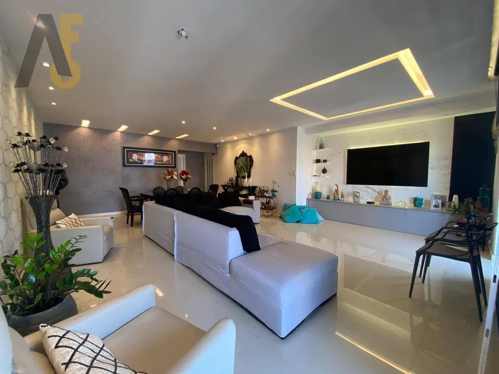 Apartamento, 3 quartos, 180 m² - Foto 1