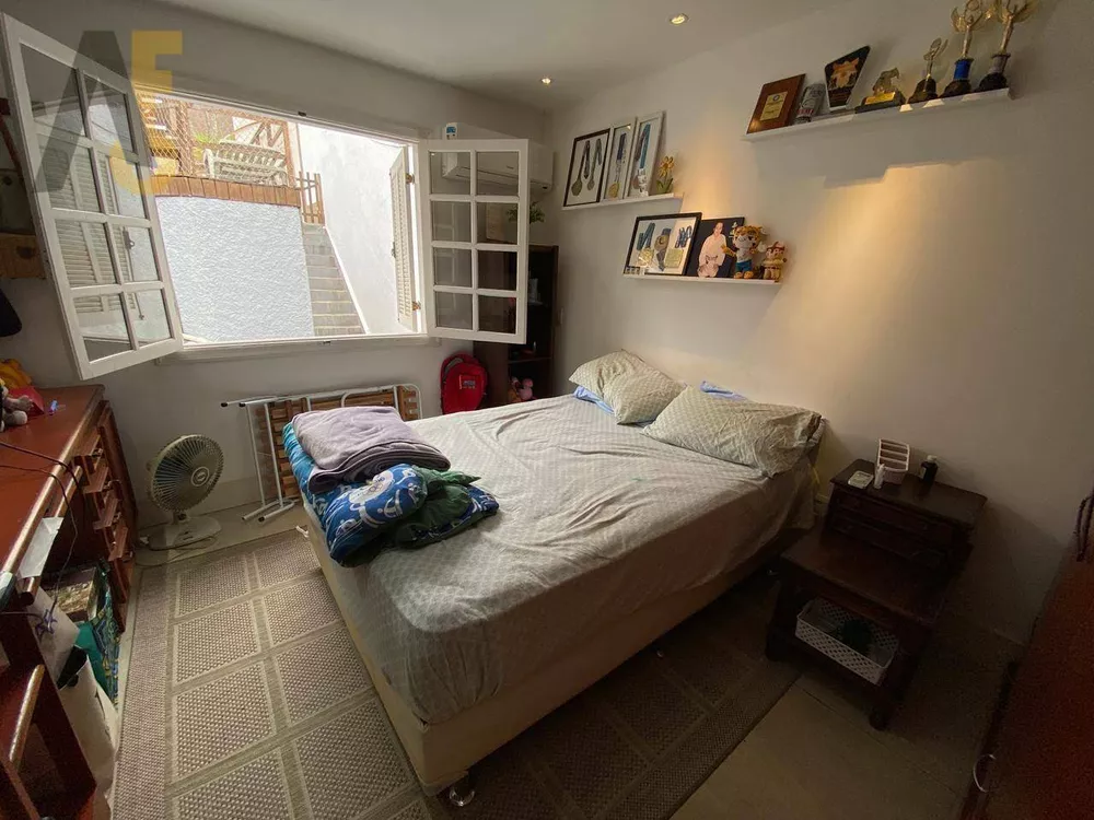Casa, 4 quartos, 363 m² - Foto 1