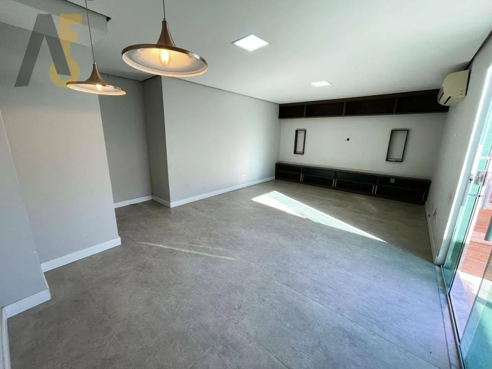 Cobertura, 3 quartos, 136 m² - Foto 2