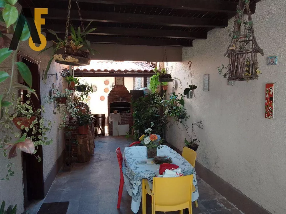 Casa, 4 quartos, 240 m² - Foto 30