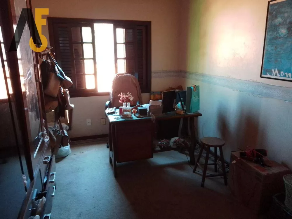 Casa, 4 quartos, 240 m² - Foto 21